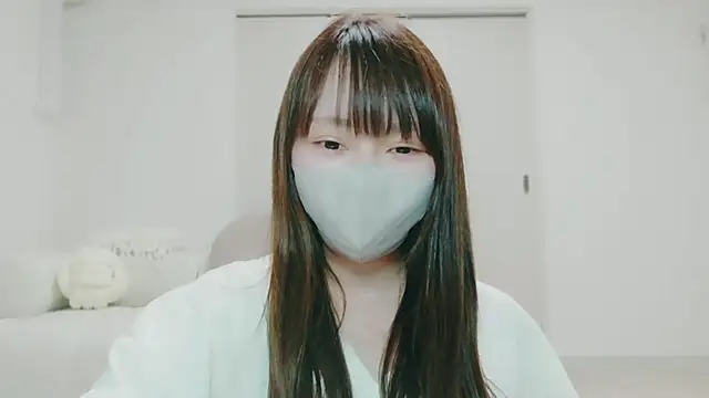 Snapshot of Risa_love chatting on 10.13.25 Risa love online show from 10.13.25