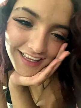 AuroraPink  online show from 10.17.25