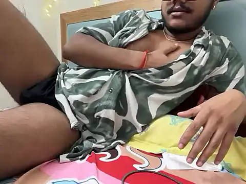 Snapshot of YourBlackBull chatting on 10.31.25 YourBlackBull online show from 10.31.25