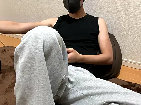 Snapshot of Ryunosukesuke chatting on 11.07.25 Ryunosukesuke online show from 11.07.25