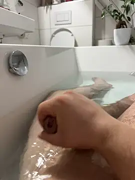 DomnHuan online show from 10.10.25