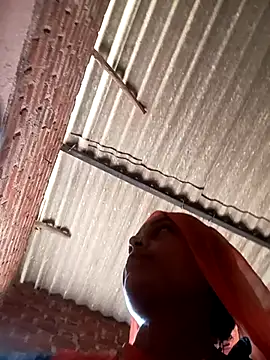 Snapshot of Mona7070 chatting on 10.08.25 Mona7070 online show from 10.08.25