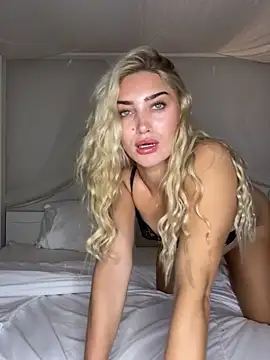 Snapshot of Aurii_Angel chatting on 11.07.25 Aurii Angel online show from 11.07.25