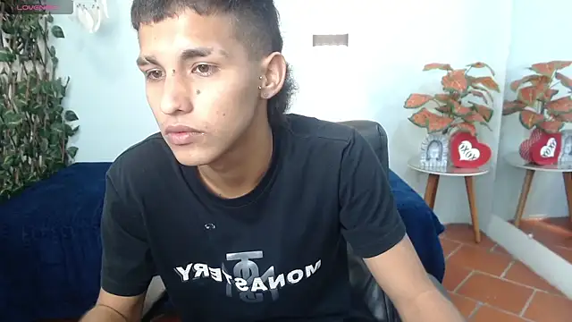 Snapshot of LiamBlack16 chatting on 10.12.25 LiamBlack16 online show from 10.12.25