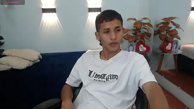 Snapshot of LiamBlack16 chatting on 10.14.25 LiamBlack16 online show from 10.14.25