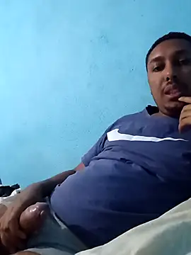 Snapshot of MorangoDoAmor53 chatting on 11.12.25 MorangoDoAmor53 online show from 11.12.25