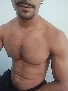 Snapshot of saradogatoSp chatting on 10.25.25 saradogatoSp online show from 10.25.25