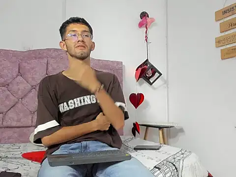 ianthompsoncut online show from 10.10.25