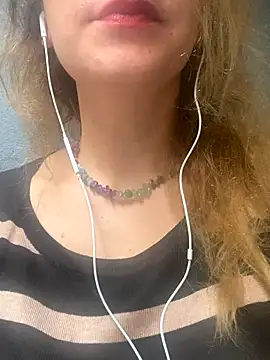 Snapshot of melisss2 chatting on 10.14.25 melisss2 online show from 10.14.25