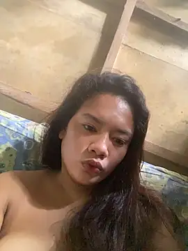 Babygurl22 online show from 10.24.25