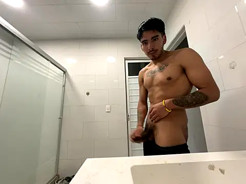 Snapshot of giooo5828 chatting on 11.03.25 giooo5828 online show from 11.03.25