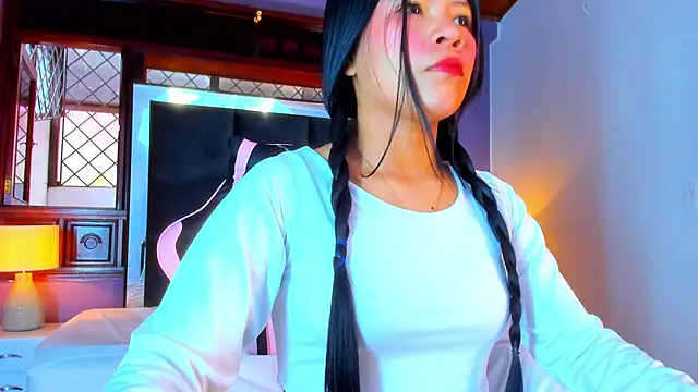 alissa  petite online show from 10.13.25