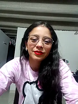 Eloisa smith online show from 10.22.25