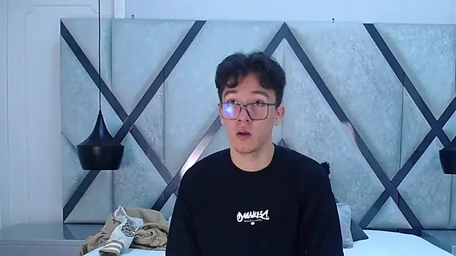 Austin Reeds online show from 10.16.25
