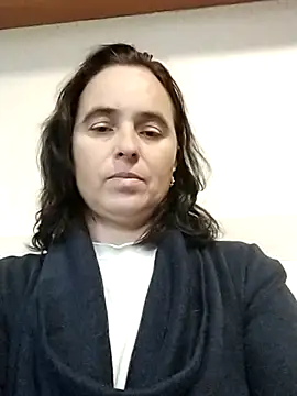 Snapshot of Ella-433 chatting on 10.08.25 Ella-433 online show from 10.08.25