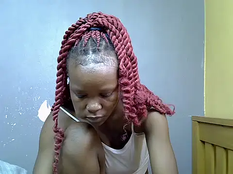 Snapshot of Sexy_petite_ebony chatting on 10.19.25 Sexy petite ebony online show from 10.19.25