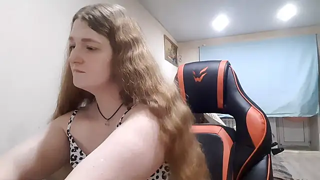 Snapshot of KissFlamee chatting on 11.03.25 KissFlamee online show from 11.03.25