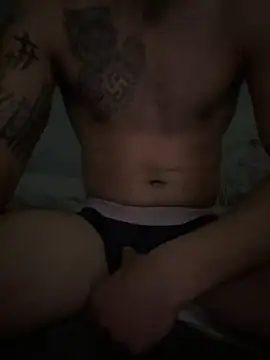 Snapshot of beardedprince chatting on 10.19.25 beardedprince online show from 10.19.25