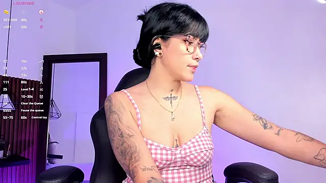 evelyn samantha online show from 10.22.25