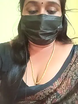 Snapshot of tamil-mala23 chatting on 11.05.25 tamil-mala23 online show from 11.05.25