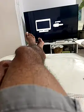 Snapshot of DrDreAu chatting on 10.30.25 DrDreAu online show from 10.30.25