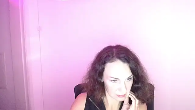 Rosie Rosee online show from 10.15.25