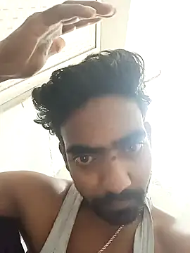 Snapshot of ShowedWringer chatting on 11.03.25 ShowedWringer online show from 11.03.25