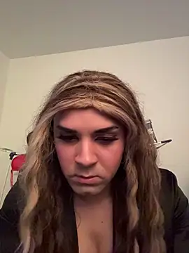 Snapshot of luziaaa92 chatting on 10.17.25 luziaaa92 online show from 10.17.25