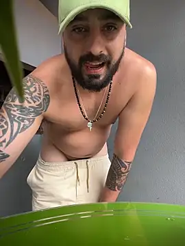 Snapshot of Sedutor69- chatting on 10.26.25 Sedutor69- online show from 10.26.25