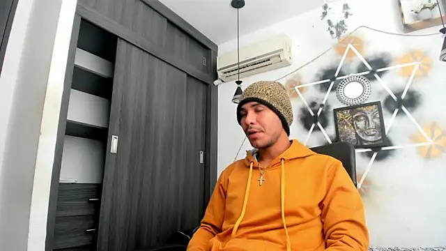 Snapshot of jhapsson_wong chatting on 10.11.25 jhapsson wong online show from 10.11.25