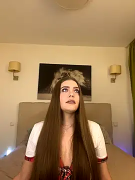 xSlavicDollx online show from 10.22.25