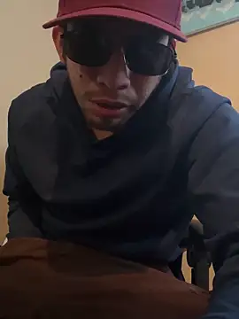 Snapshot of sniper2801 chatting on 10.11.25 sniper2801 online show from 10.11.25