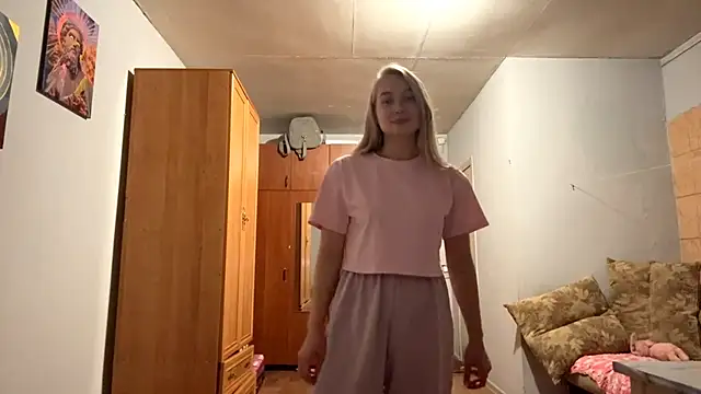 TeresaGrigg online show from 10.11.25