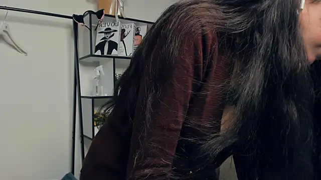 LuxeSins online show from 10.21.25