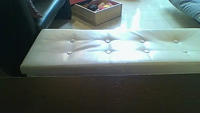 Snapshot of ulnaoumy chatting on 10.16.25 ulnaoumy online show from 10.16.25