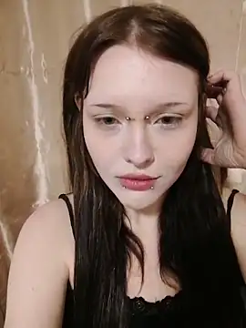 Snapshot of WickedBelle chatting on 10.25.25 WickedBelle online show from 10.25.25