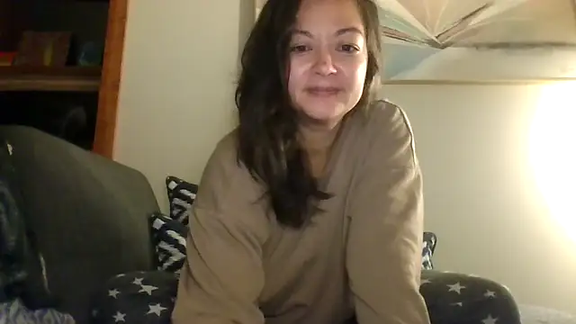 Snapshot of magical_jasmine chatting on 11.08.25 magical jasmine online show from 11.08.25