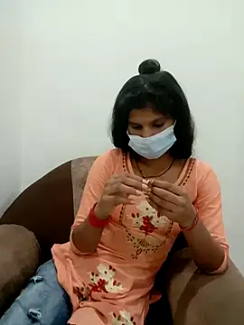 Snapshot of Hina_School chatting on 10.13.25 Hina School online show from 10.13.25