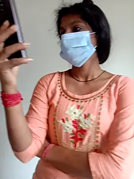 Snapshot of Hina_School chatting on 10.14.25 Hina School online show from 10.14.25