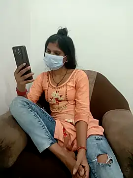 Snapshot of Hina_School chatting on 10.14.25 Hina School online show from 10.14.25