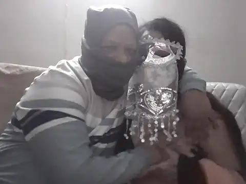 Snapshot of sassycouple3x chatting on 11.16.25 sassycouple3x online show from 11.16.25