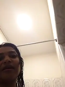 Snapshot of Dulcesura chatting on 11.09.25 Dulcesura online show from 11.09.25