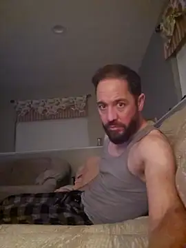 Snapshot of LudaX1 chatting on 11.02.25 LudaX1 online show from 11.02.25