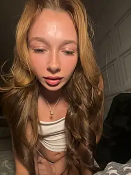 Snapshot of PoppyBabeMae chatting on 11.01.25 PoppyBabeMae online show from 11.01.25