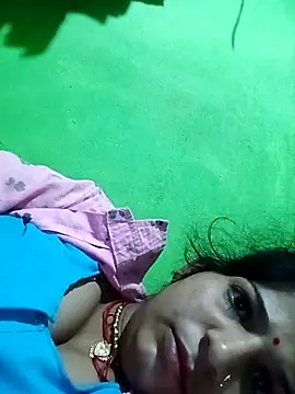 Karishma cute online show from 10.19.25