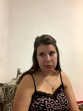 Snapshot of MiraCastellon chatting on 11.03.25 MiraCastellon online show from 11.03.25