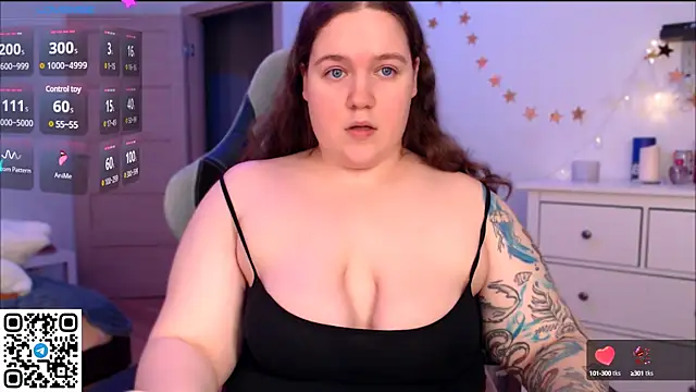 Snapshot of SummerTina chatting on 12.12.24 SummerTina online show from 12.12.24