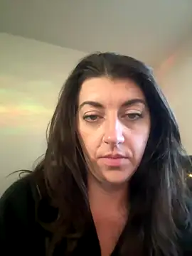 Snapshot of Bambieyez4 chatting on 10.16.25 Bambieyez4 online show from 10.16.25