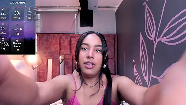 Rachel  Jonees online show from 10.21.25