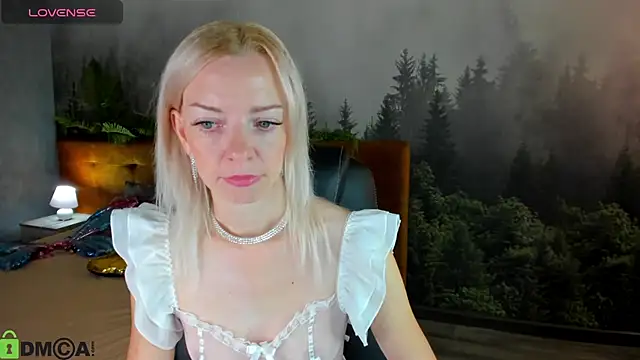  Keetti  online show from 10.22.25